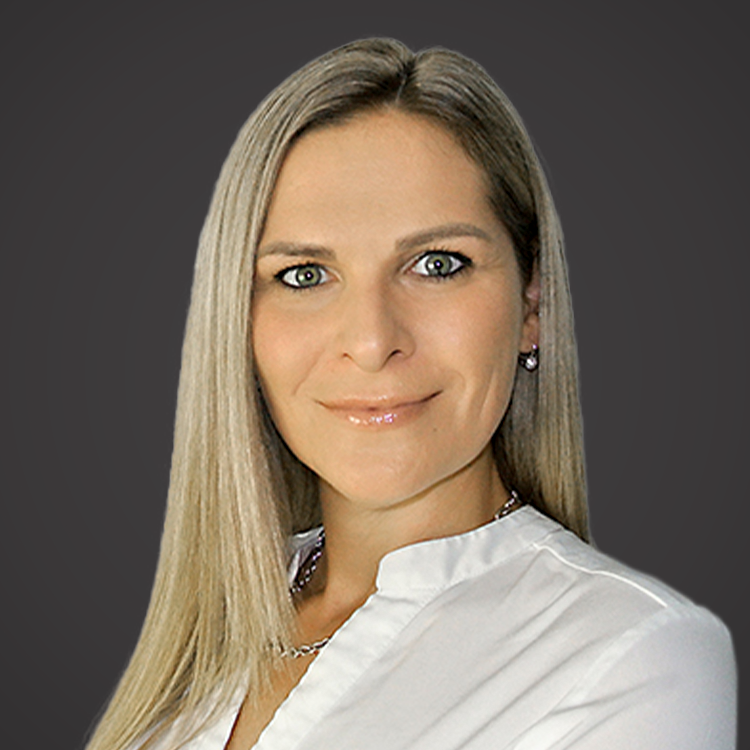 Porträt von Bojana Vukasin, Vorstandsmitglied ASIP und Fachfrau für berufliche Vorsorge bei der Pensionskasse der Bank J. Safra Sarasin AG